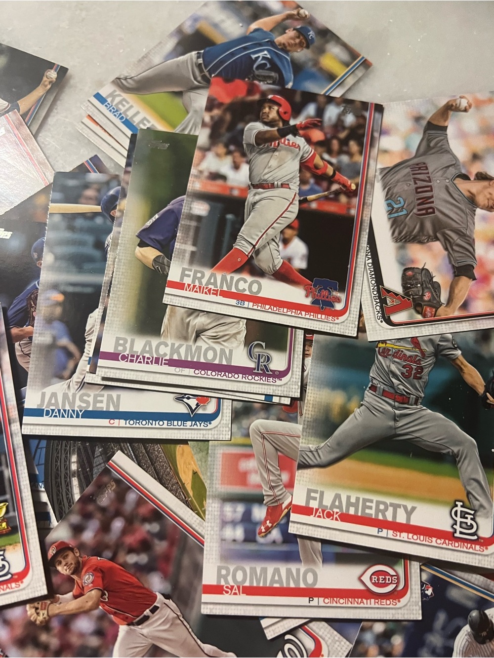 Assorted Baseball Trading Cards - Multi-Color Lot - Picture 8 of 8